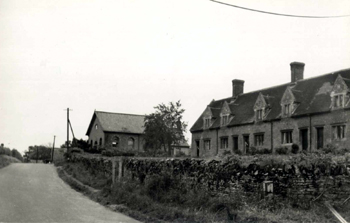 Park Road Almshouses and Primitive Methodist Chapel about 1900 [Z1306/112]